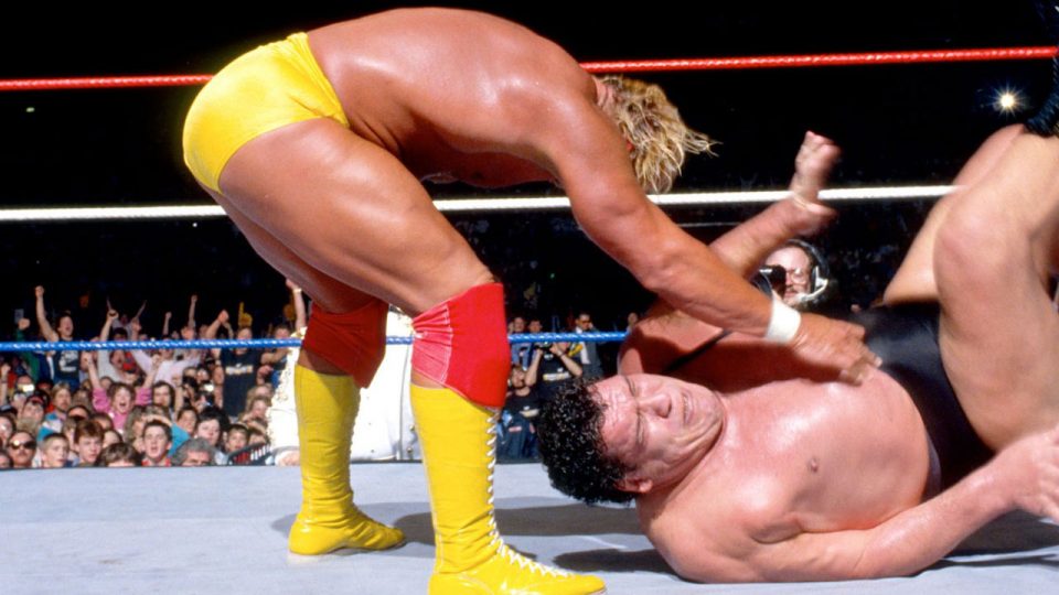 Hulk Hogan slams Andre The Giant, WrestleMania 3